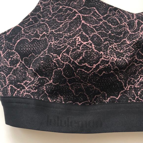 Lululemon Fine Form Convertible Bra, Size S - Picture 7 of 10